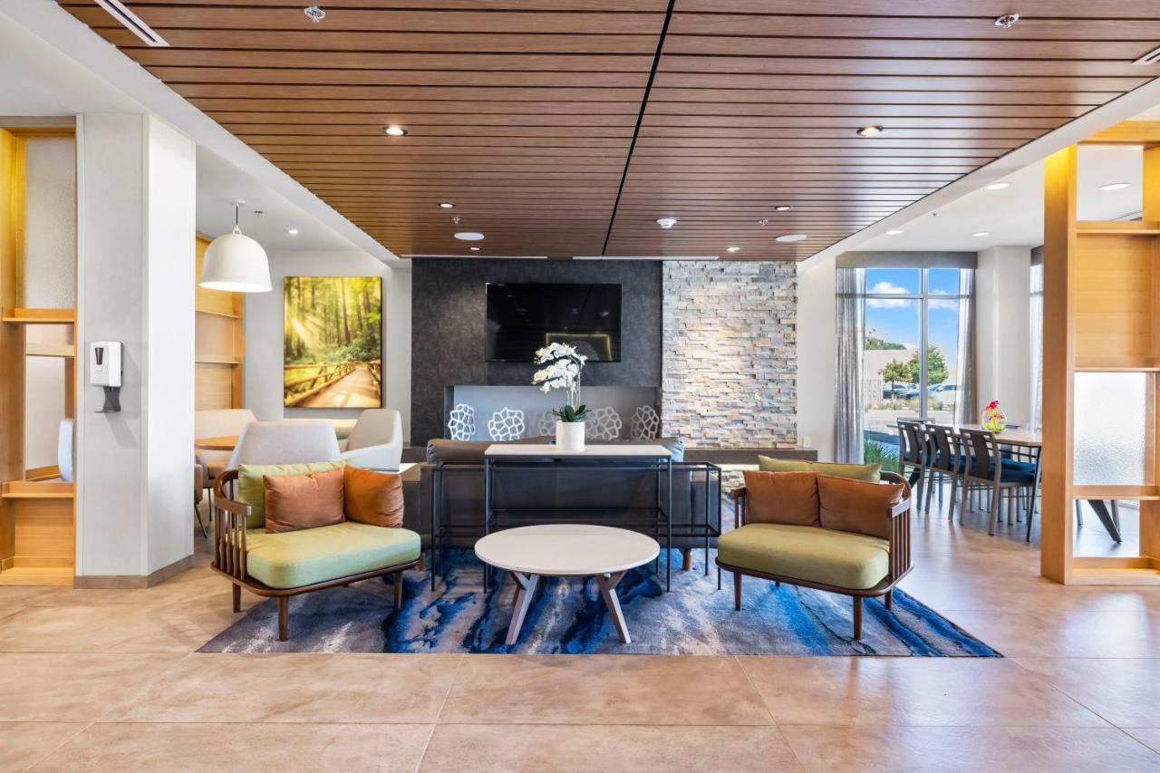 Fairfield By Marriott & San Francisco Airport Oyster Point Area